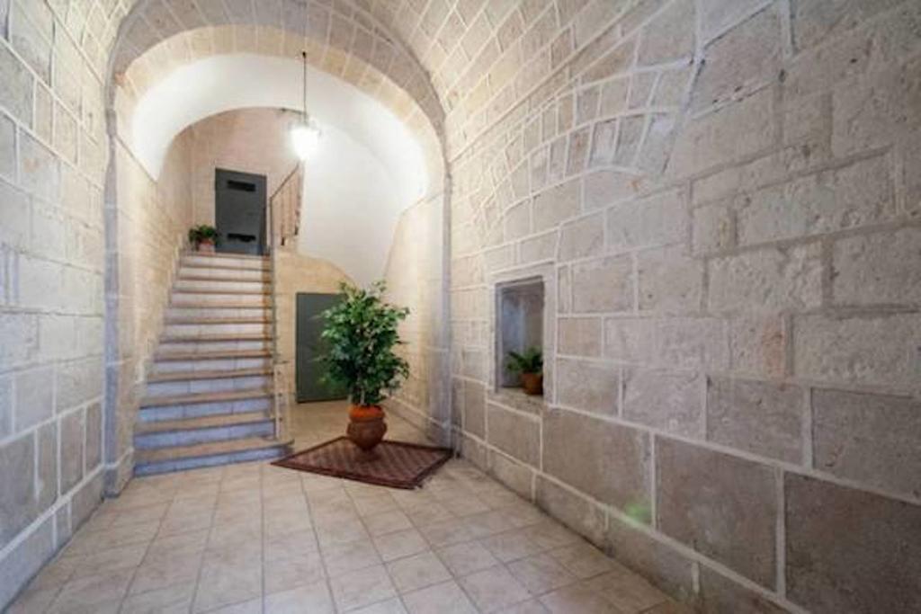 Turenum Apartment Trani Exterior photo
