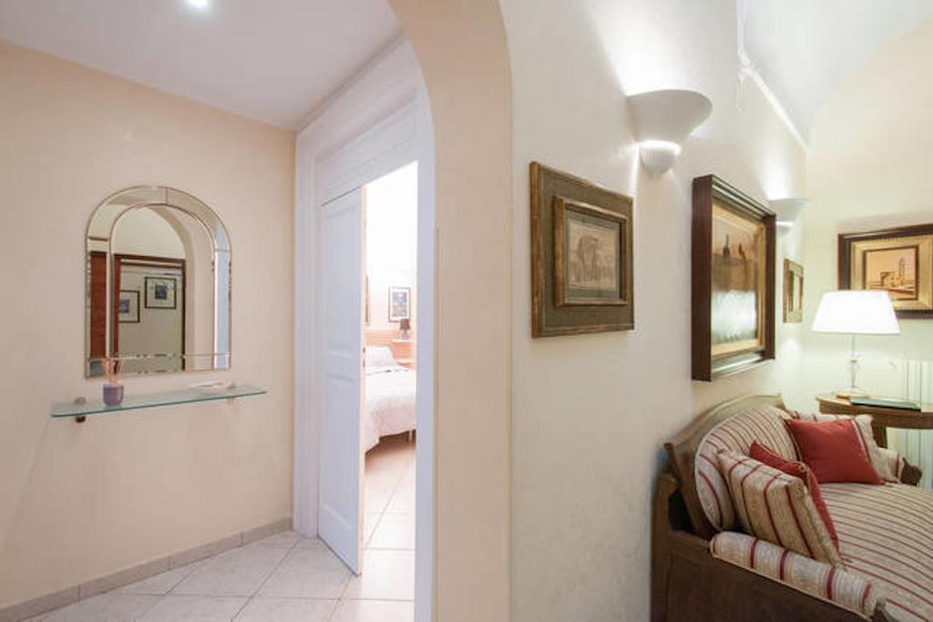 Turenum Apartment Trani Exterior photo
